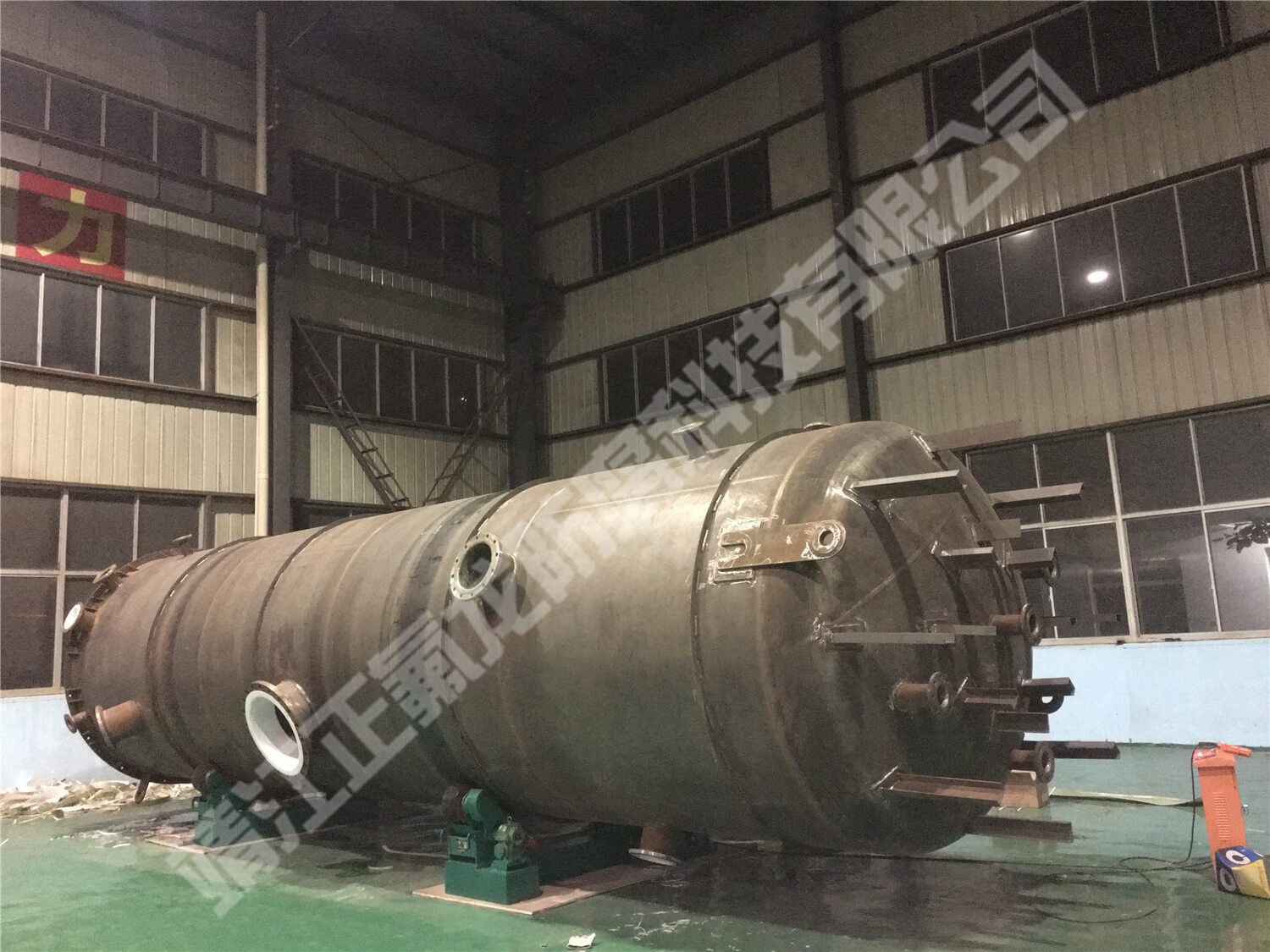 内衬聚四氟乙烯（PTFE）大型设备