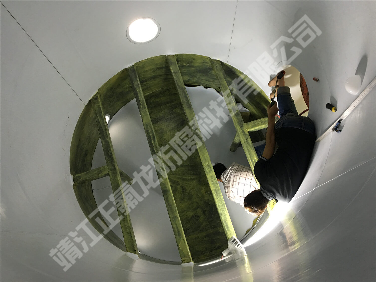 内衬聚四氟乙烯（PTFE）大型设备