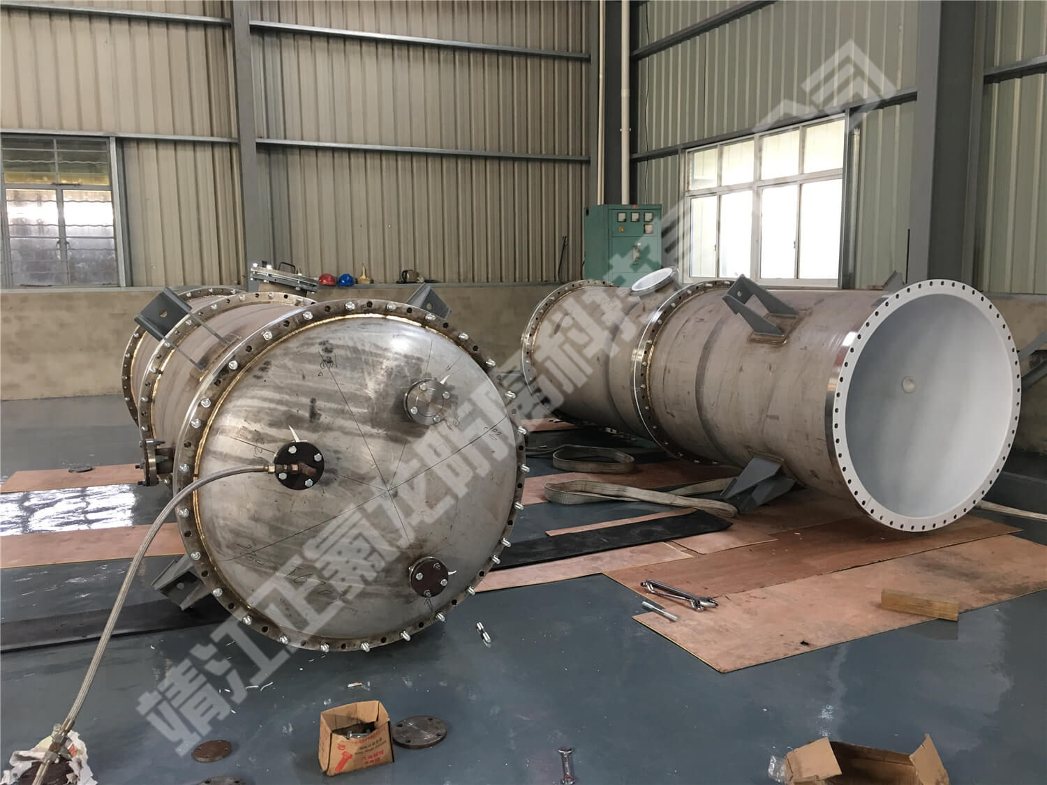 内衬聚四氟乙烯（PTFE）大型设备